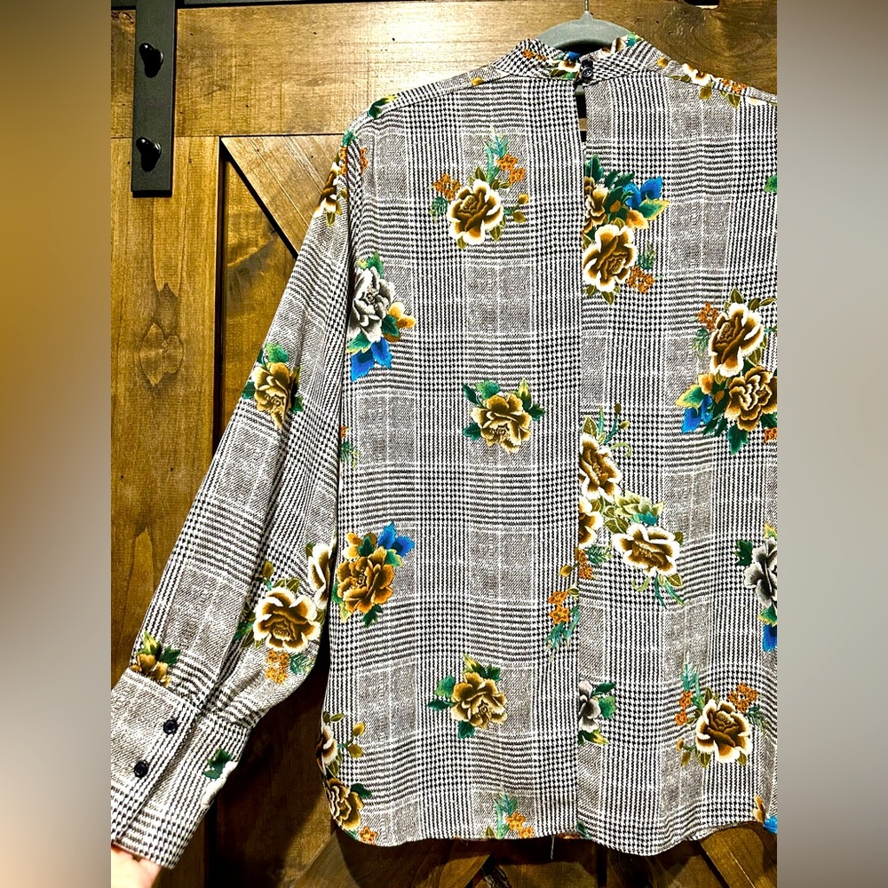 EUC Supply & Demand Checkered Floral Blouse Sz L - Picture 14 of 15